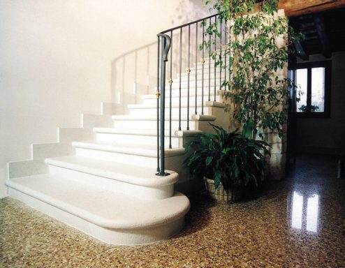 Escalier en pierre naturel sur mesure Conception escalier et garde corps